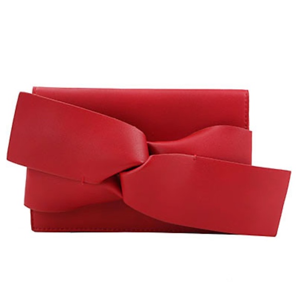 Oversized Tie Detail Leather Clutch - Picture 3 of 7